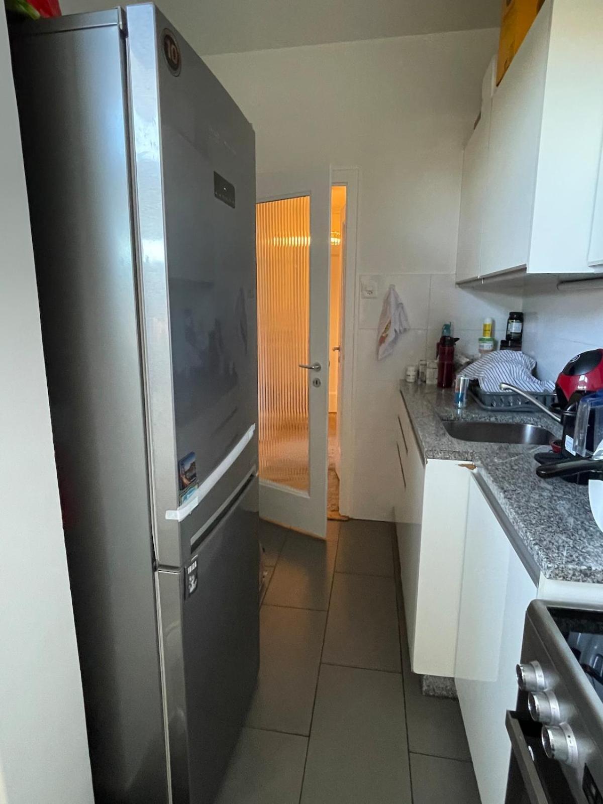 Well-located Comfortable Complet Appartement