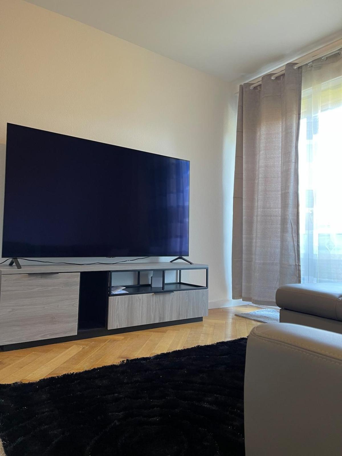 Well-located Comfortable Complet Appartement